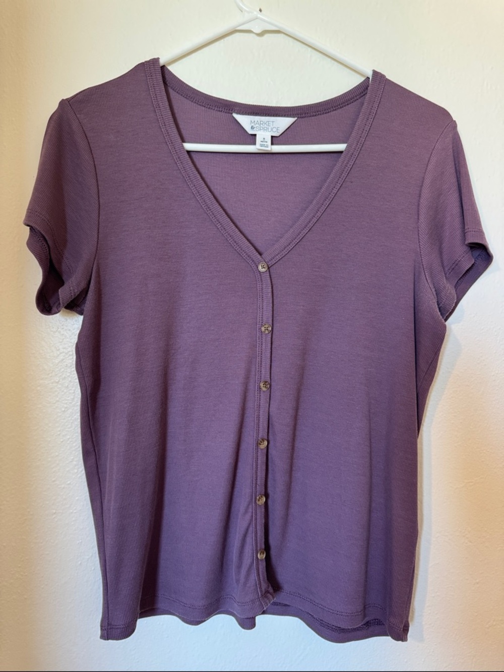 Market & Spruce Mauve Button-Front V-Neck Short Sleeve Top
